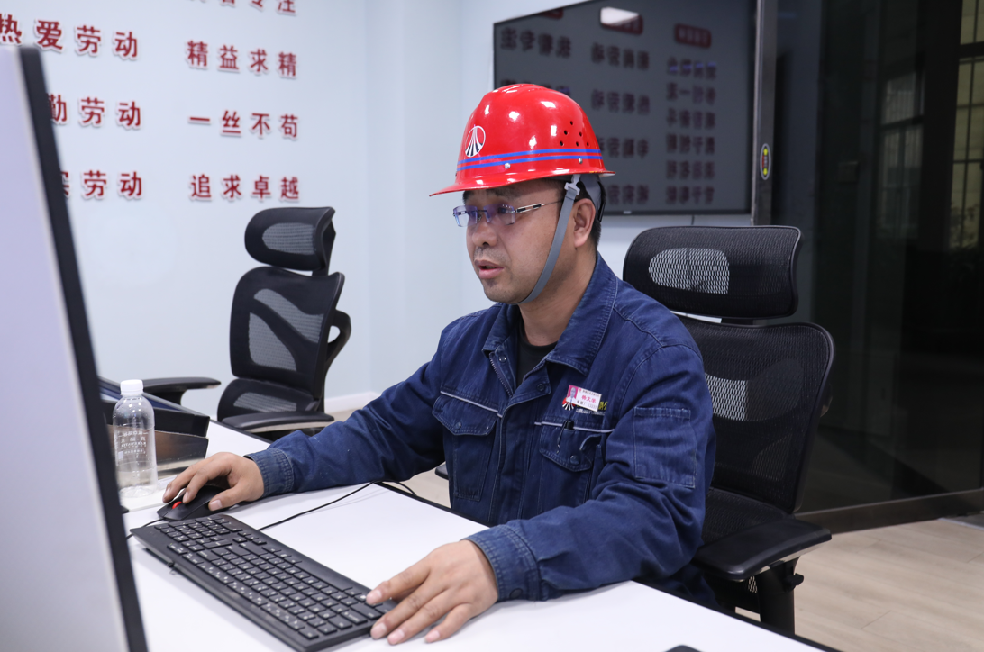 匠心鑄夢勇擔當 百煉成鋼鑄輝煌 ——記第四屆“陜煤工匠”楊文學