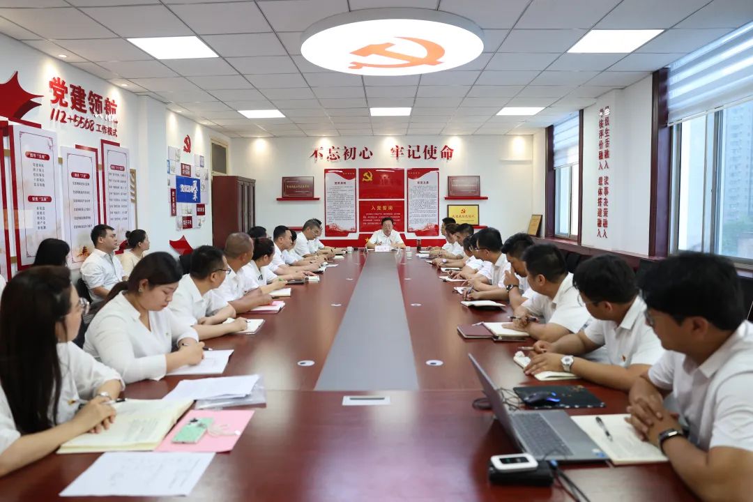宗衛(wèi)東到西安分公司講授黨紀(jì)學(xué)習(xí)教育專(zhuān)題黨課