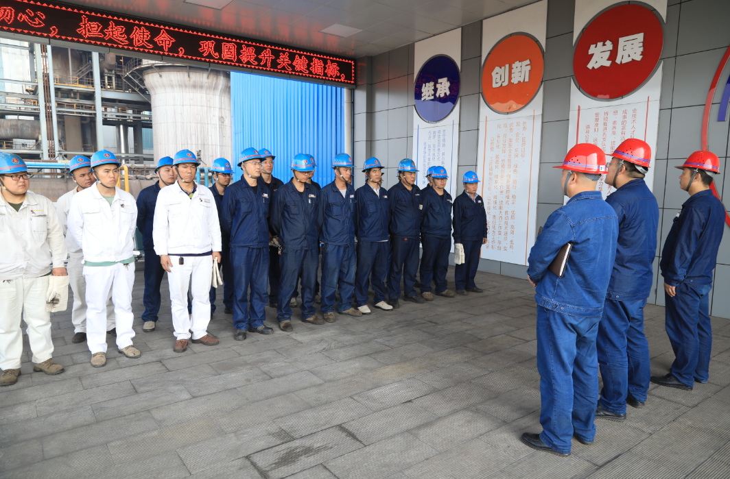 科學引導，創造平臺，打造鐵前系統一流技術團隊——龍鋼公司煉鐵廠推進專業技術人才培養工作側記